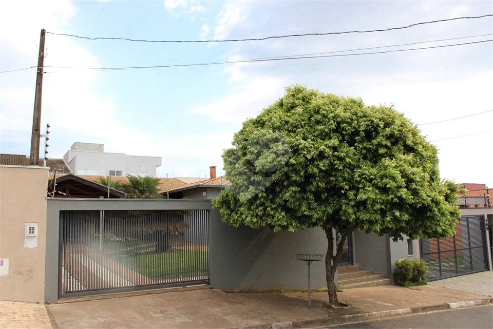 Casa à venda ou para alugar com 2 quartos em Jardim Santa Helena, Valinhos, SP