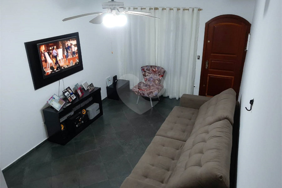 Sobrado à venda com 2 quartos em Tremembé, São Paulo, SP