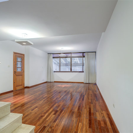 Sobrado à venda com 3 quartos, sendo 1 suíte, em Jardim Petrópolis, São Paulo, SP