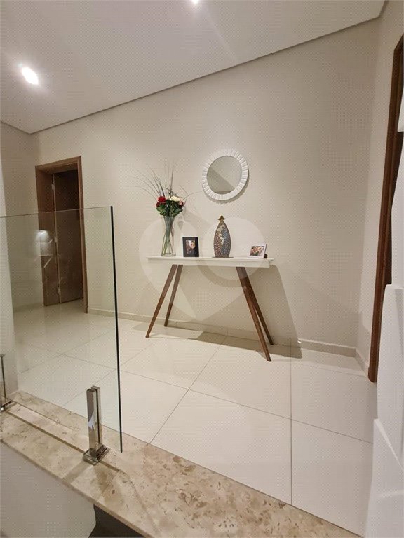 Casa à venda com 4 quartos, sendo 3 suítes,  em Jardim Vera Regina, Campo Limpo Paulista, SP