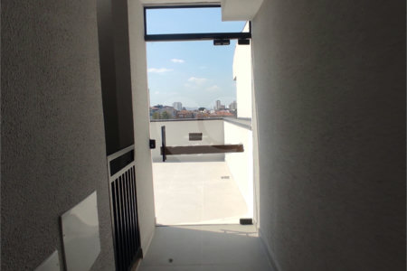 Casa à venda com 1 quarto em Parada Inglesa, São Paulo, SP