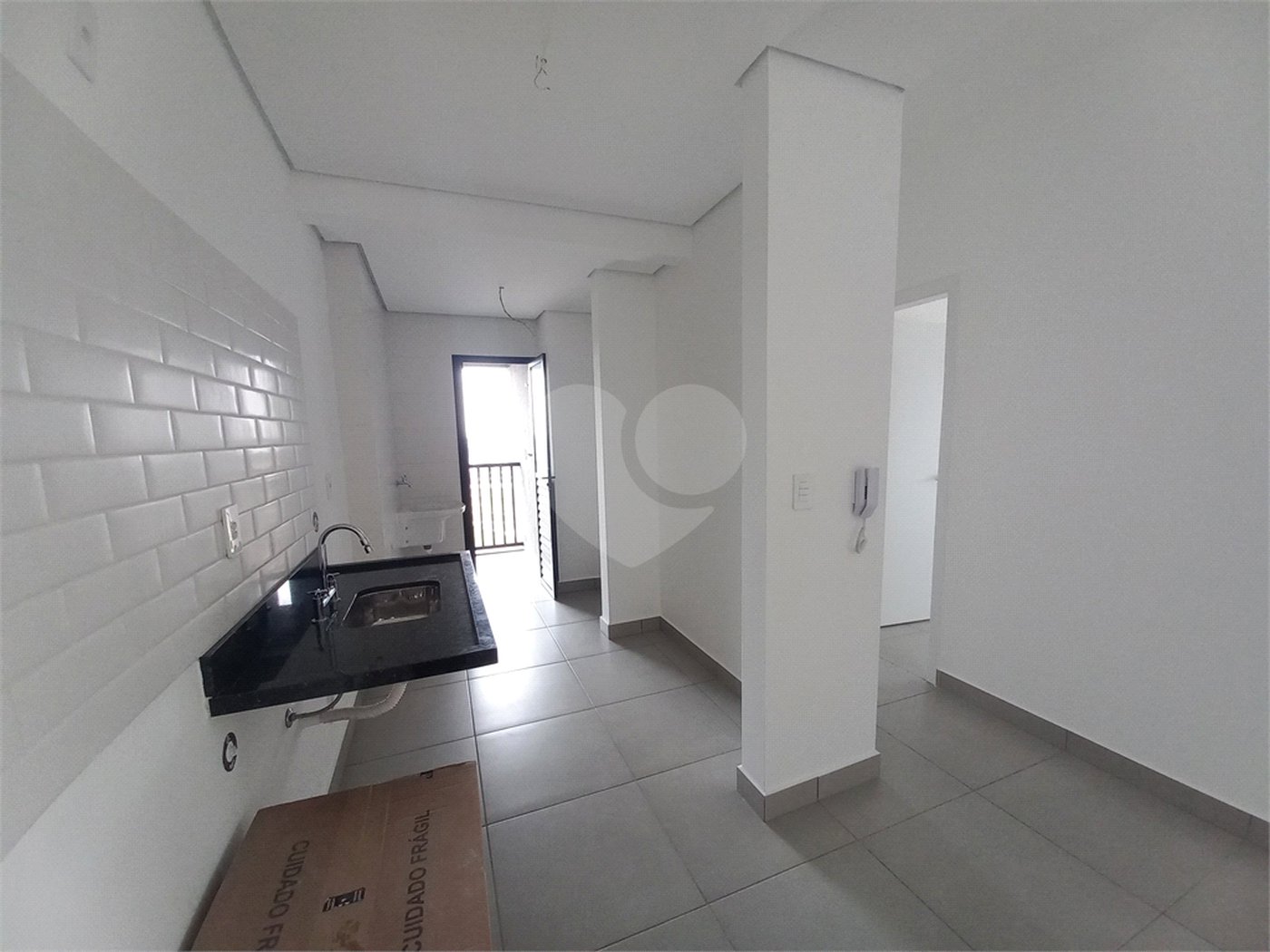 Apartamento à venda com 2 quartos, sendo 1 suíte,  em Além Ponte, Sorocaba, SP
