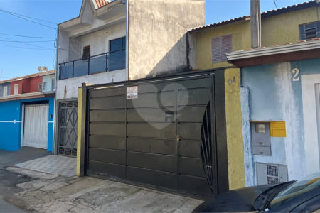Sobrado à venda com 4 quartos, sendo 1 suíte, em Conjunto Habitacional Itapetininga F3, Itapetininga, SP
