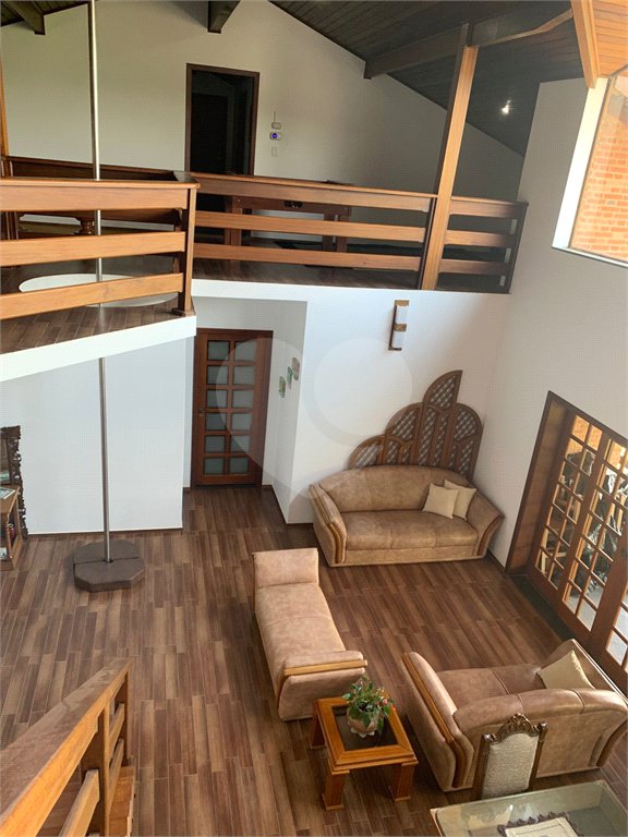 Chácara à venda com 4 quartos, sendo 2 suítes, em Parque Valinhos, Valinhos, SP