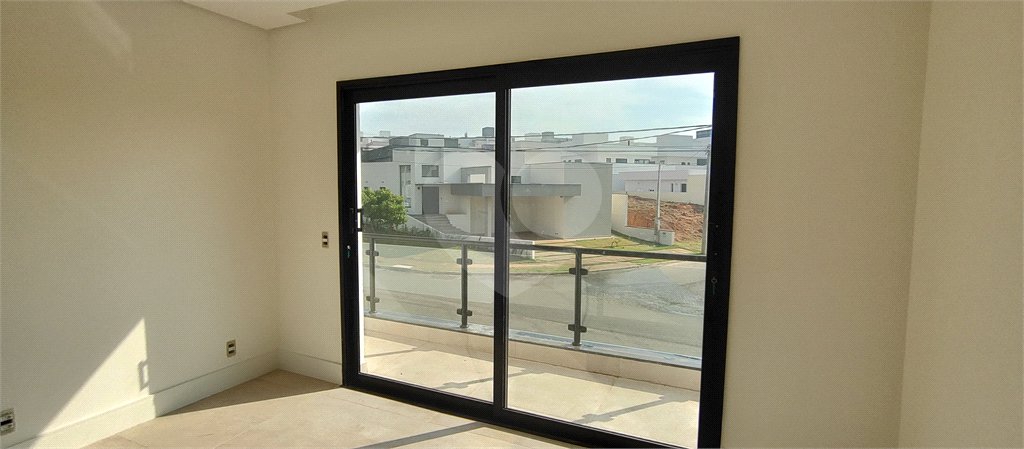 Casa à venda com 3 suítes no condomínio Central Parque, Salto - SP
