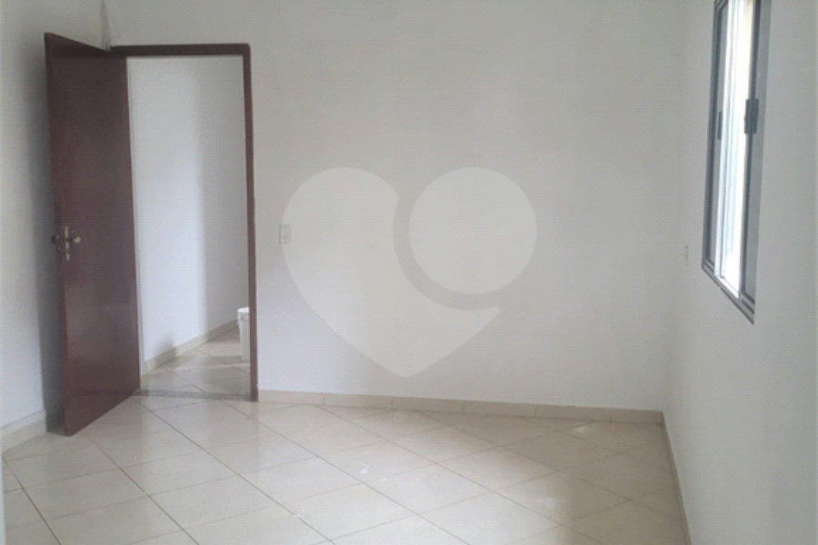 Sobrado à venda com 4 quartos em Tremembé, São Paulo, SP