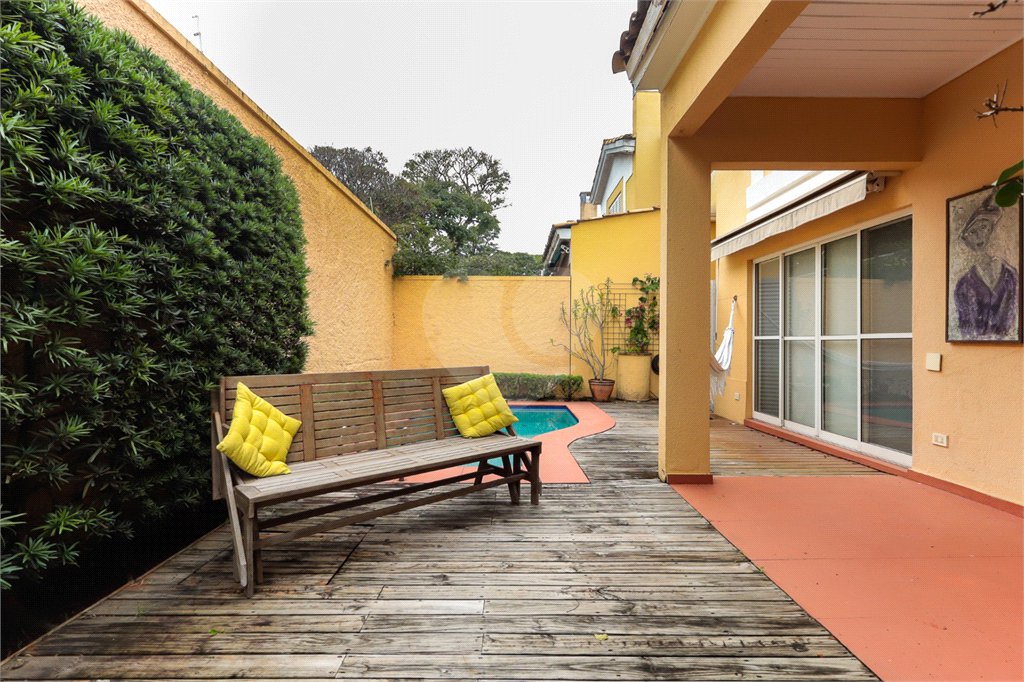 Casa à venda com 4 suítes no condomínio Residencial Courtyard Village, São Paulo - SP
