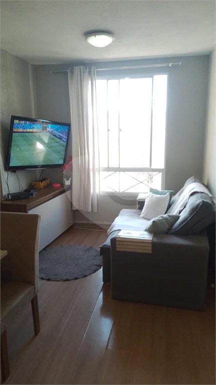 Apartamento 3 dormitórios Cond. Laranjeiras.