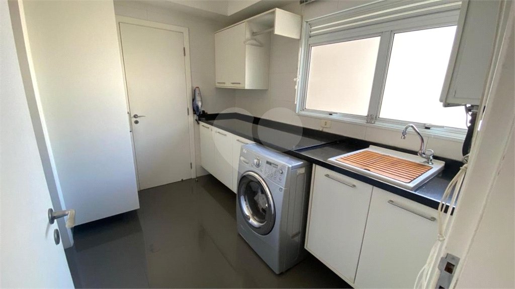 Apartamento à venda com 3 suítes em Vila Romana, São Paulo, SP