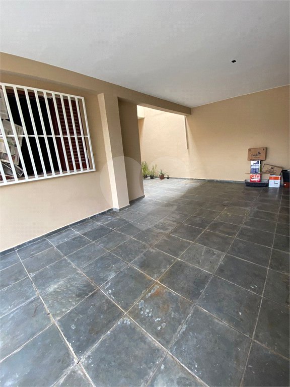 Sobrado à venda com 5 quartos em Jardim São Pedro, Mogi das Cruzes, SP