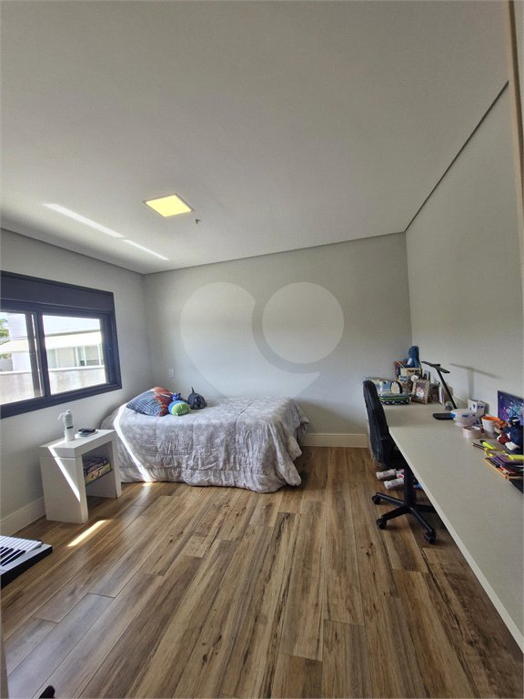 Casa à venda com 5 quartos, sendo 3 suítes, no condomínio Residencial Terras de Vinhedo, Vinhedo - SP