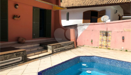 Casa à venda com 4 quartos, sendo 2 suítes, em Jardim Leonor, São Paulo, SP