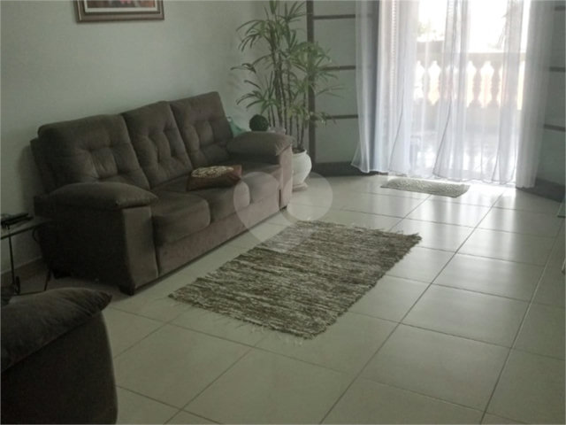 Sobrado à venda com 4 quartos, sendo 1 suíte,  em Horto Florestal, São Paulo, SP
