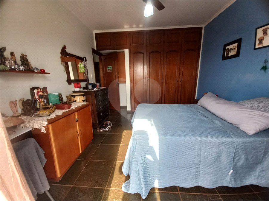 Casa à venda com 4 quartos, sendo 1 suíte,  em Parque dos Bandeirantes, Ribeirão Preto, SP