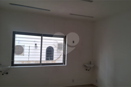 Casa para alugar com 9 quartos, sendo 3 suítes, em Jardim Panorama, Sorocaba, SP