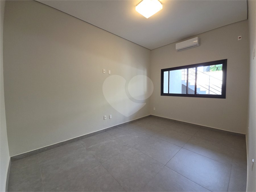Casa à venda com 3 suítes no condomínio Village Ipanema I, Araçoiaba da Serra - SP