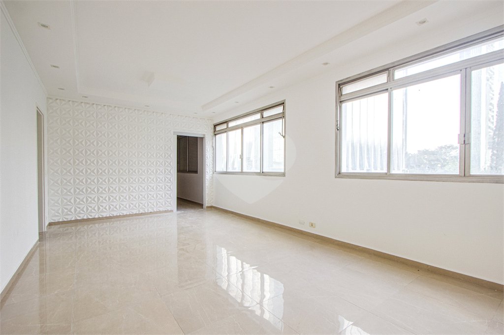 Apartamento à venda ou para alugar com 3 quartos, sendo 1 suíte,  em Pinheiros, São Paulo, SP
