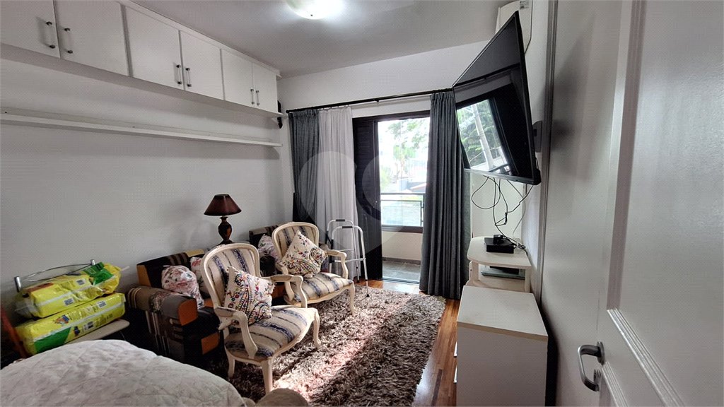 Apartamento à venda com 3 suítes em Pacaembu, São Paulo, SP
