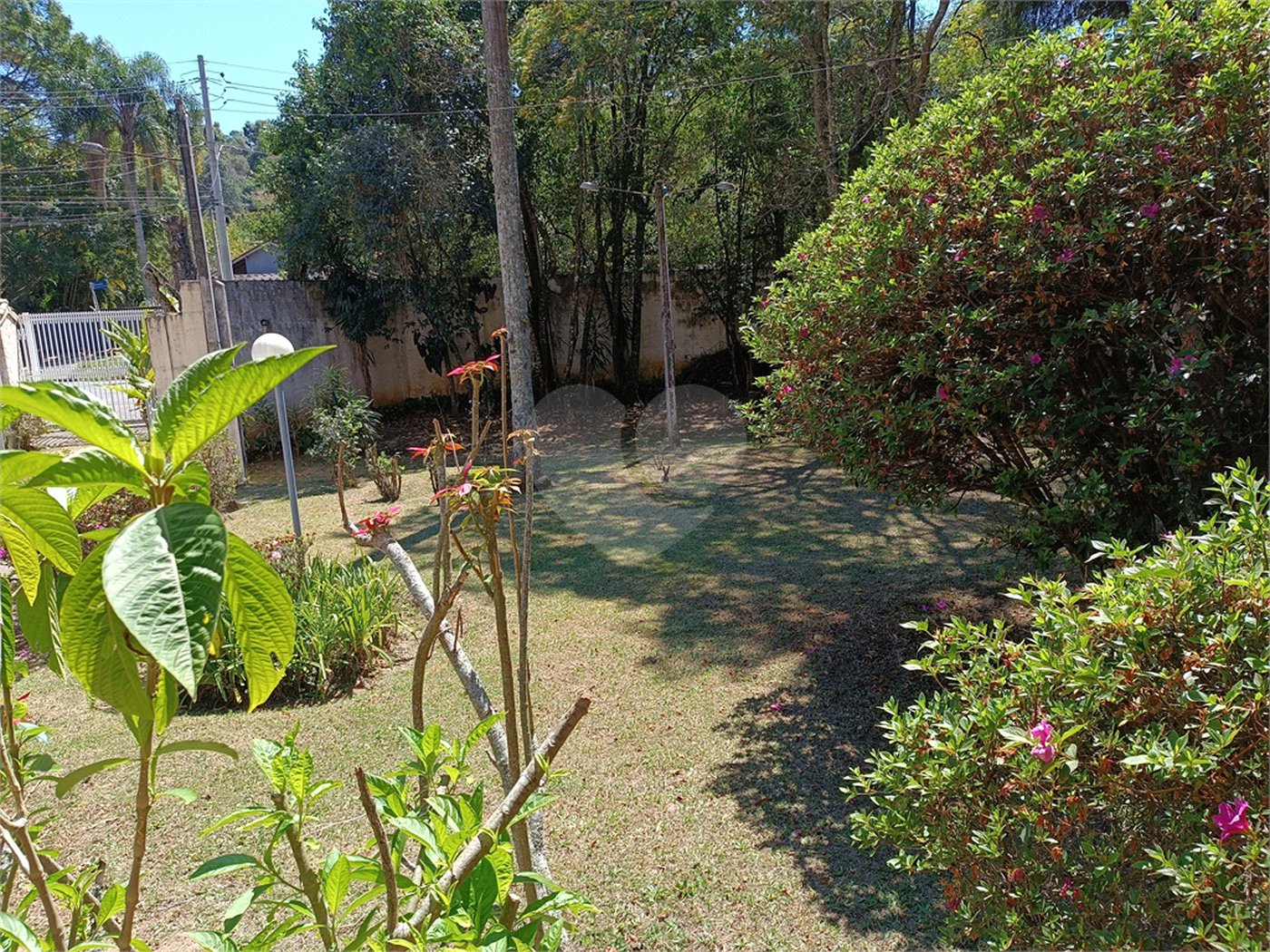 Casa para alugar com 3 quartos, sendo 1 suíte,  em Esplanada Mendes Moraes, São Roque, SP