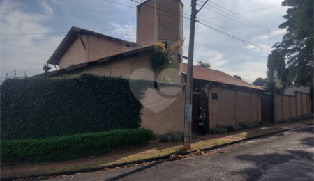 Sobrado à venda com 3 quartos, sendo 2 suítes,  em Jardim Residencial Santa Mônica, Araraquara, SP