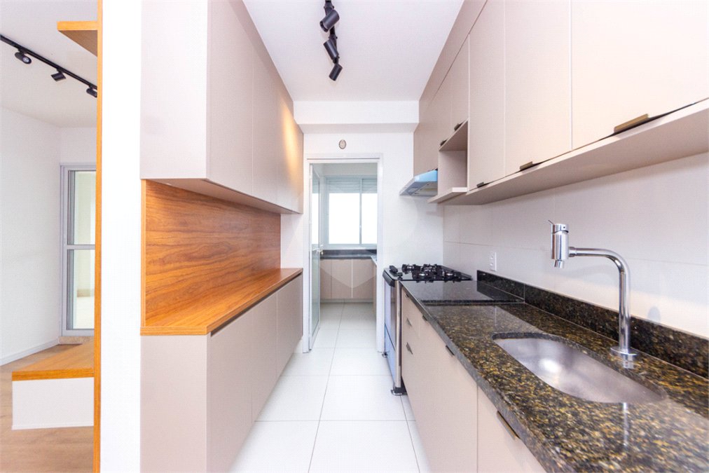Apartamento à venda com 3 quartos, sendo 1 suíte,  em Vila Cruzeiro, São Paulo, SP