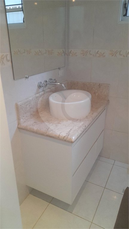 Sobrado à venda com 3 quartos, sendo 1 suíte, em Tremembé, São Paulo, SP