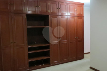 Apartamento à venda com 4 quartos, sendo 2 suítes,  em Cambuí, Campinas, SP
