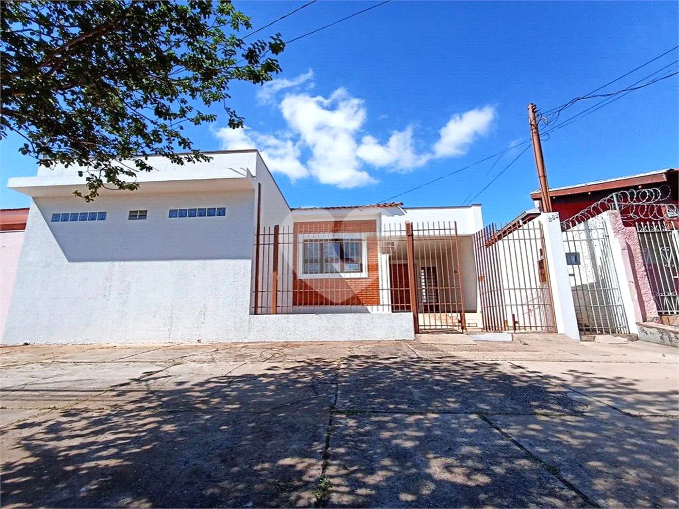 Casa à venda com 6 quartos, sendo 2 suítes, no Centro, Itapetininga, SP