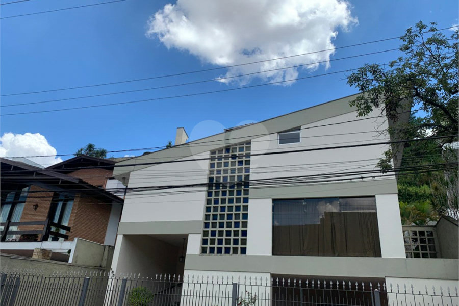 Sobrado à venda com 3 quartos, sendo 2 suítes, em Jardim São Bento, São Paulo, SP