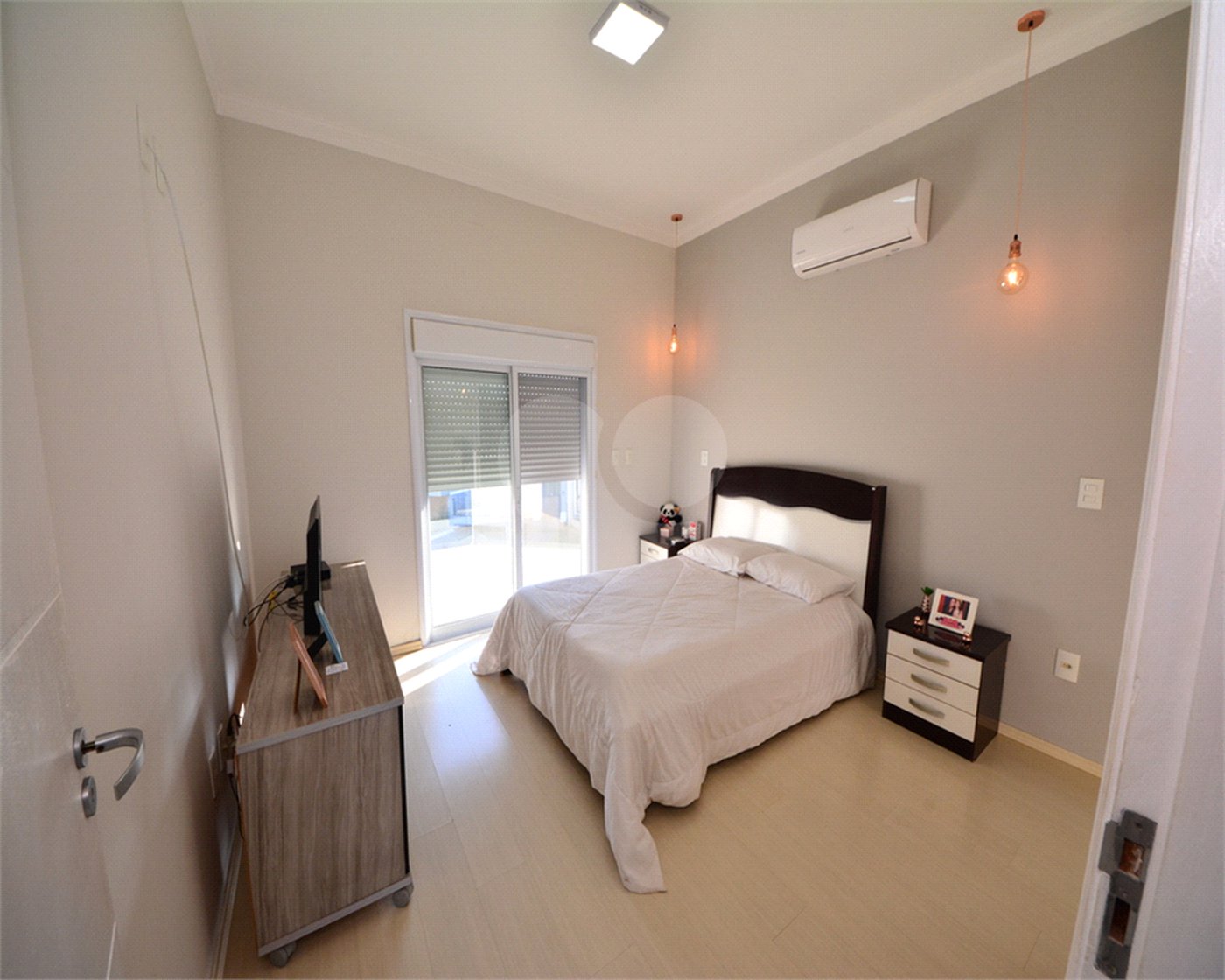 Casa à venda com 3 suítes no condomínio Jardim Reserva Bom Viver de Indaiatuba, Indaiatuba - SP