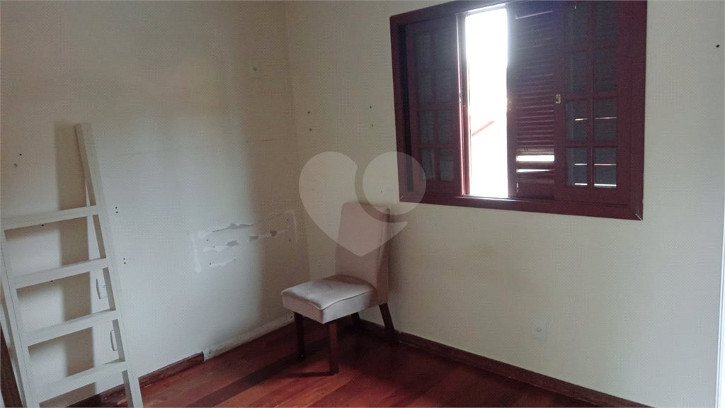 Sobrado à venda com 4 quartos, sendo 3 suítes,  em Horto Florestal, São Paulo, SP