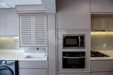 Apartamento à venda com 3 quartos, sendo 2 suítes, em Brooklin, São Paulo, SP