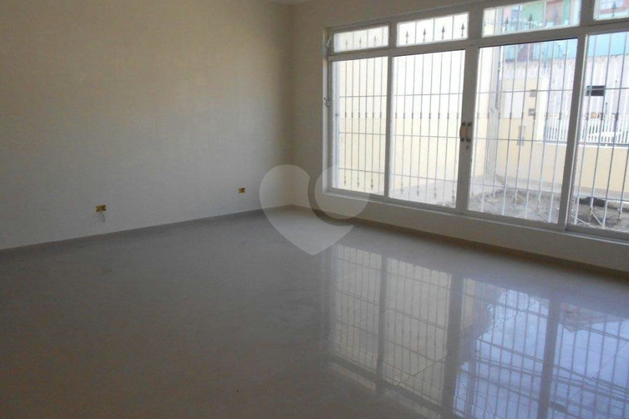Casa à venda com 3 suítes em Vila Gustavo, São Paulo, SP