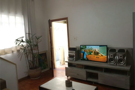 Casa à venda com 6 quartos em Vila Ipojuca, São Paulo, SP