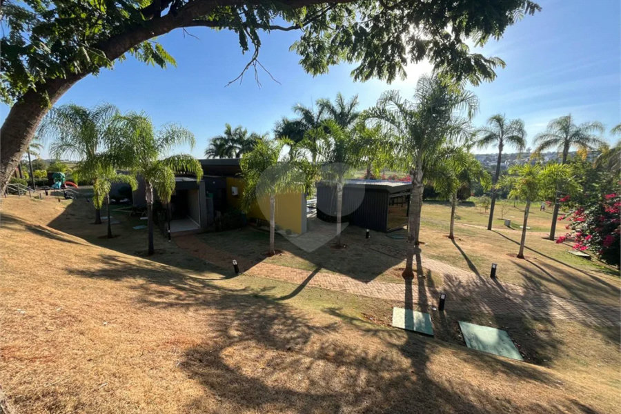 Terreno Plano à venda no Condomínio Villa Bela Vista em Piracicaba/SP.