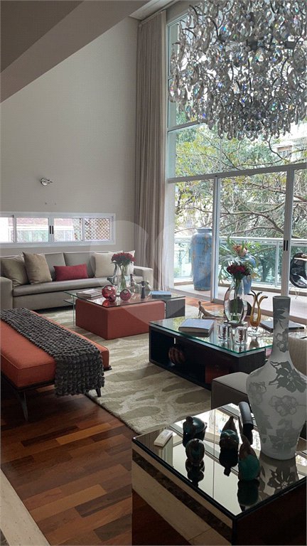 Apartamento à venda com 3 suítes em Perdizes, São Paulo, SP