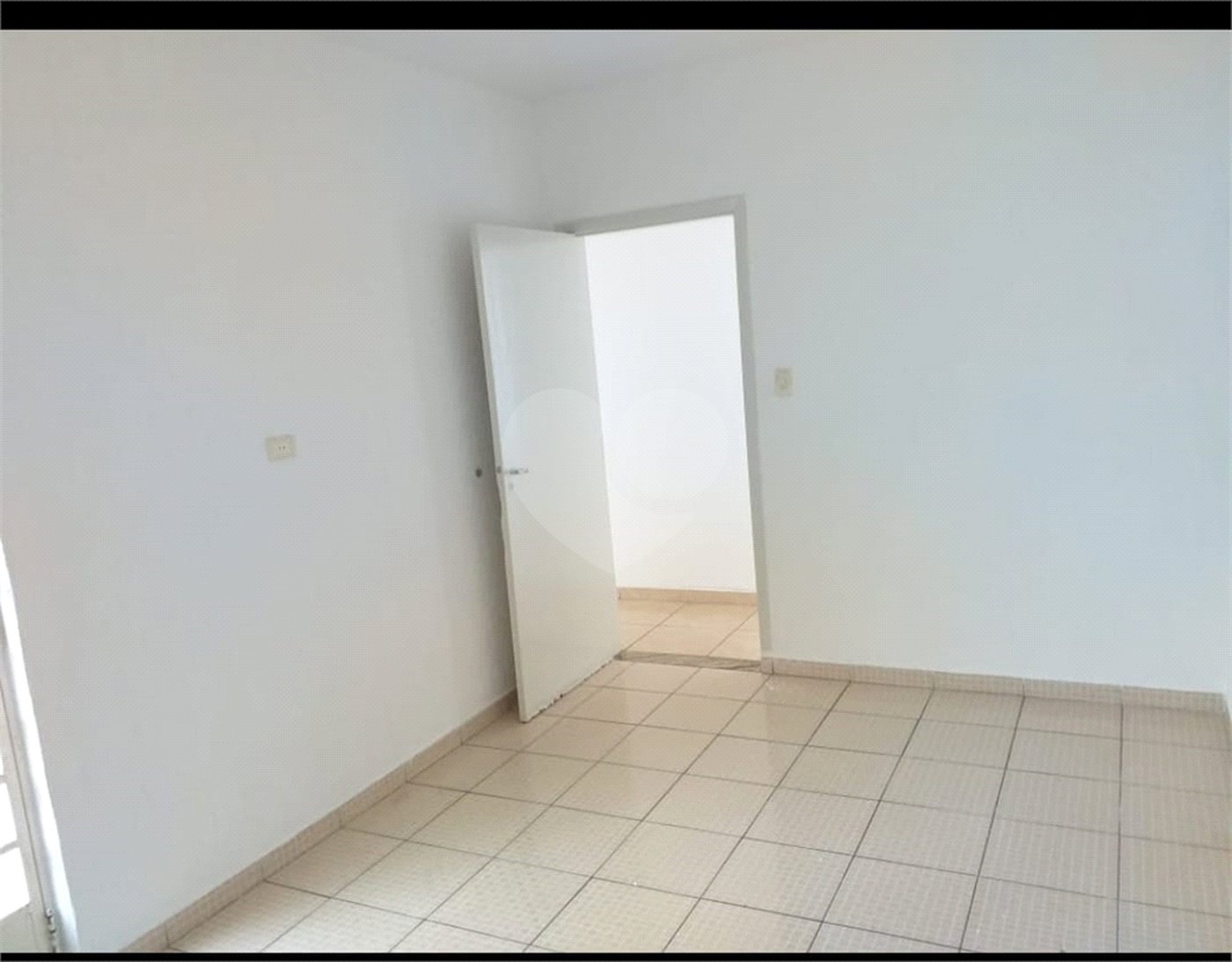 Apartamento à venda com 3 quartos, sendo 1 suíte,  no Centro, Mogi das Cruzes, SP