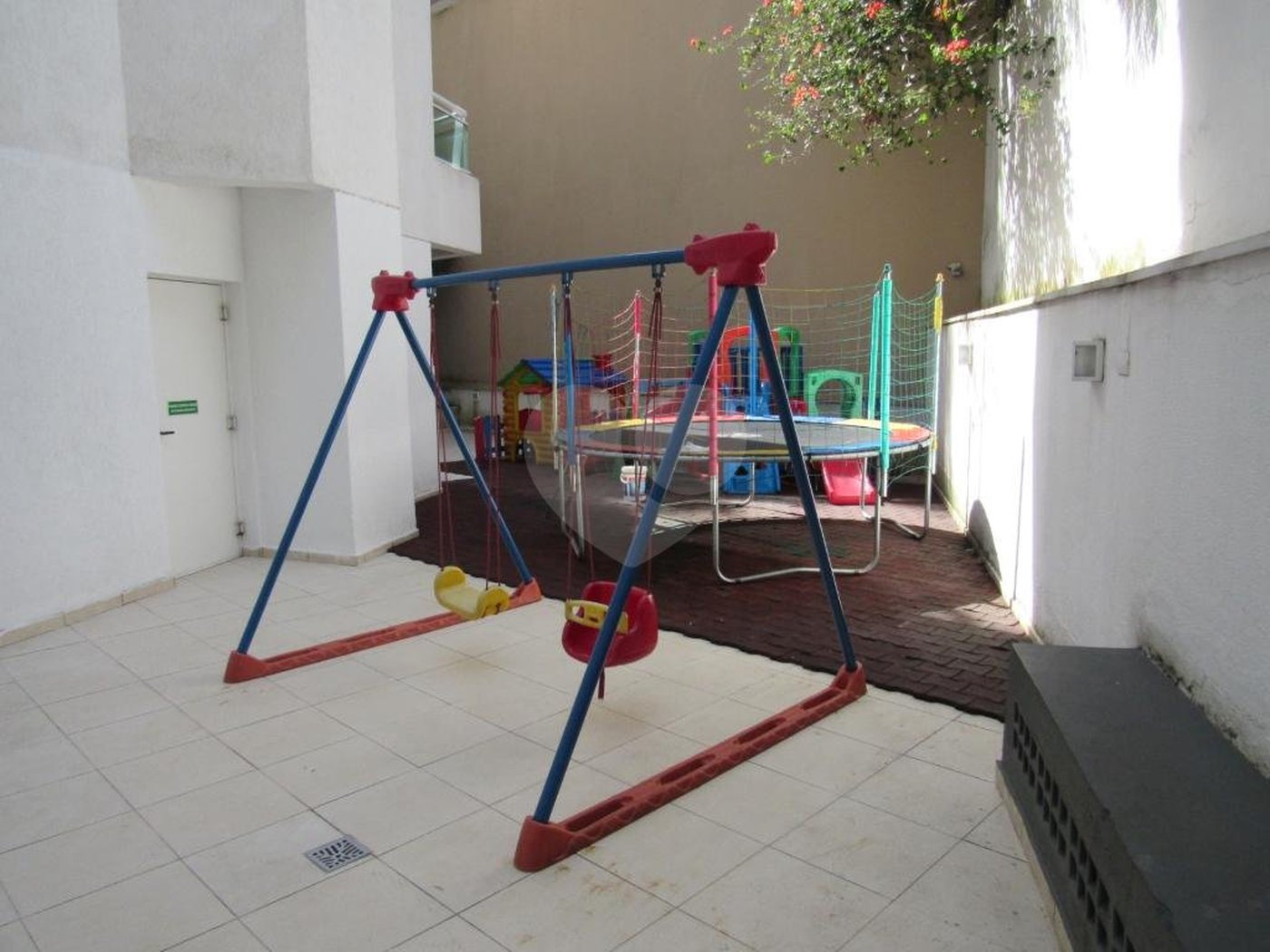 Apartamento à venda com 3 suítes em Real Parque, São Paulo, SP