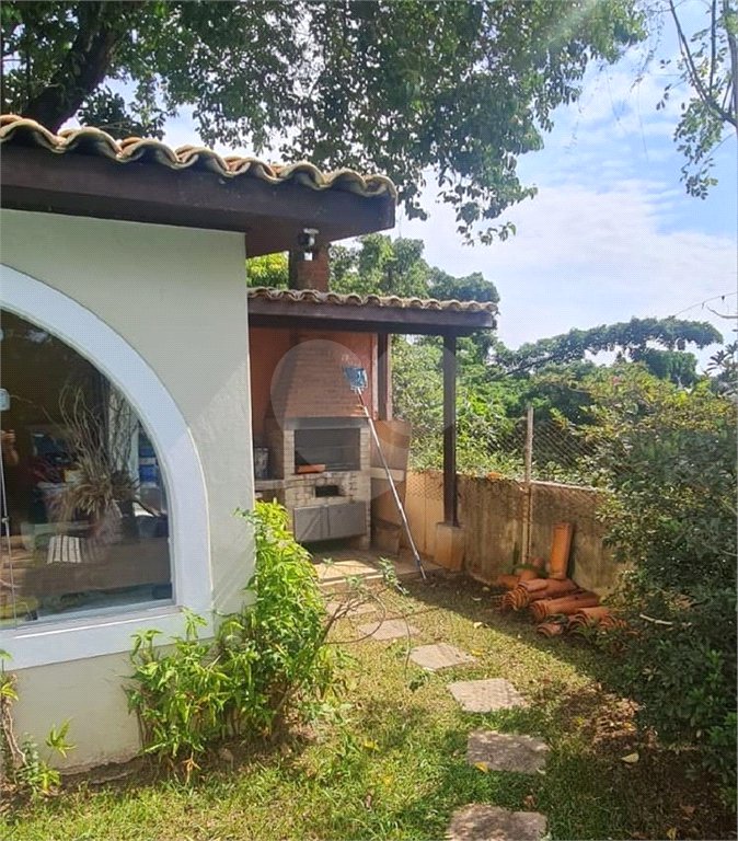 Casa à venda com 4 quartos, sendo 2 suítes,  no condomínio Comendador Elias Jafet, São Paulo - SP