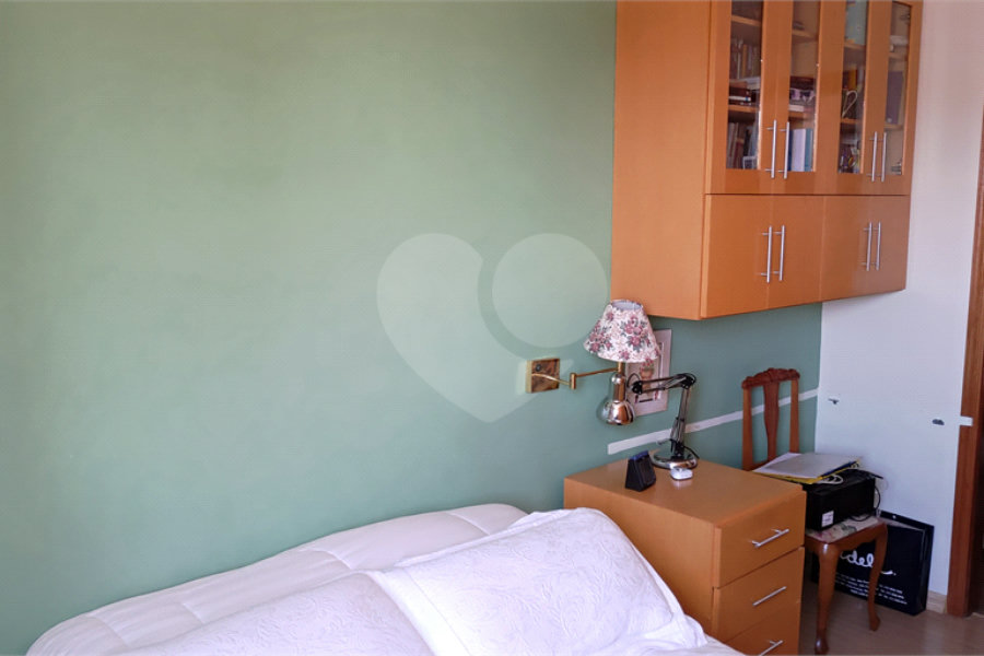 Apartamento à venda com 3 quartos, sendo 1 suíte,  em Vila Paulicéia, São Paulo, SP