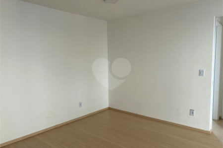 Apartamento à venda com 2 quartos em Jardim do Triunfo, Guarulhos, SP