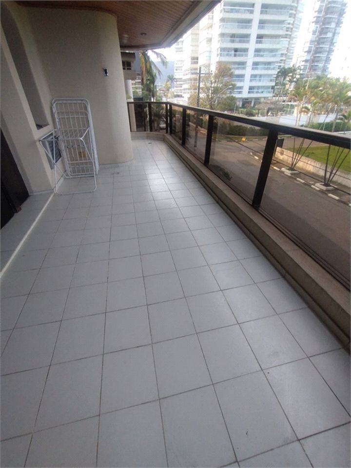 Apartamento com 4 dormitórios à venda, 145 m² por R$ 900.000,00 - Jardim das Conchas - Guarujá/SP