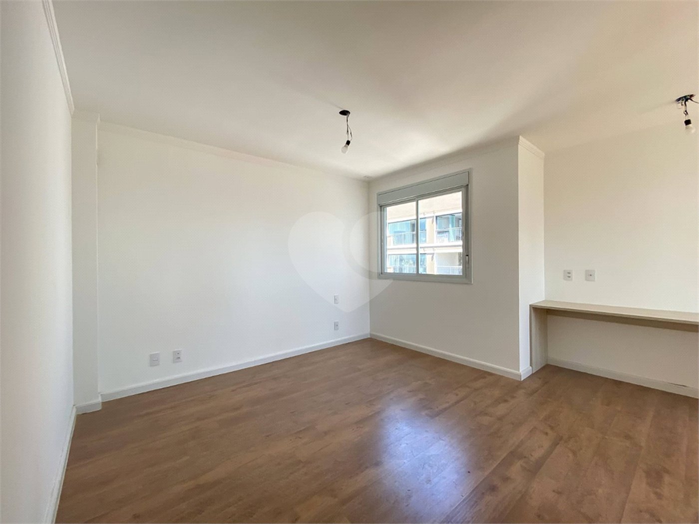 Apartamento à venda com 4 suítes em Parque São Jorge, São Paulo, SP