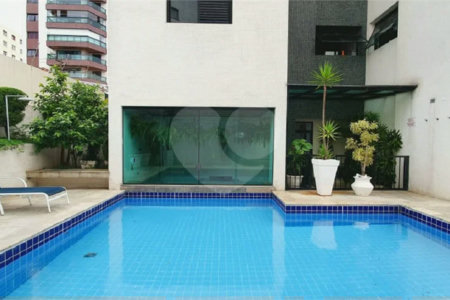 Apartamento à venda no Planalto Paulista de 147m² com 3 suítes e 3 vagas.