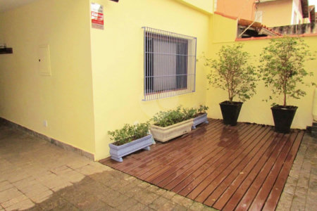Casa de Vila à venda com 4 quartos, sendo 1 suíte, em Chácara Monte Alegre, São Paulo, SP