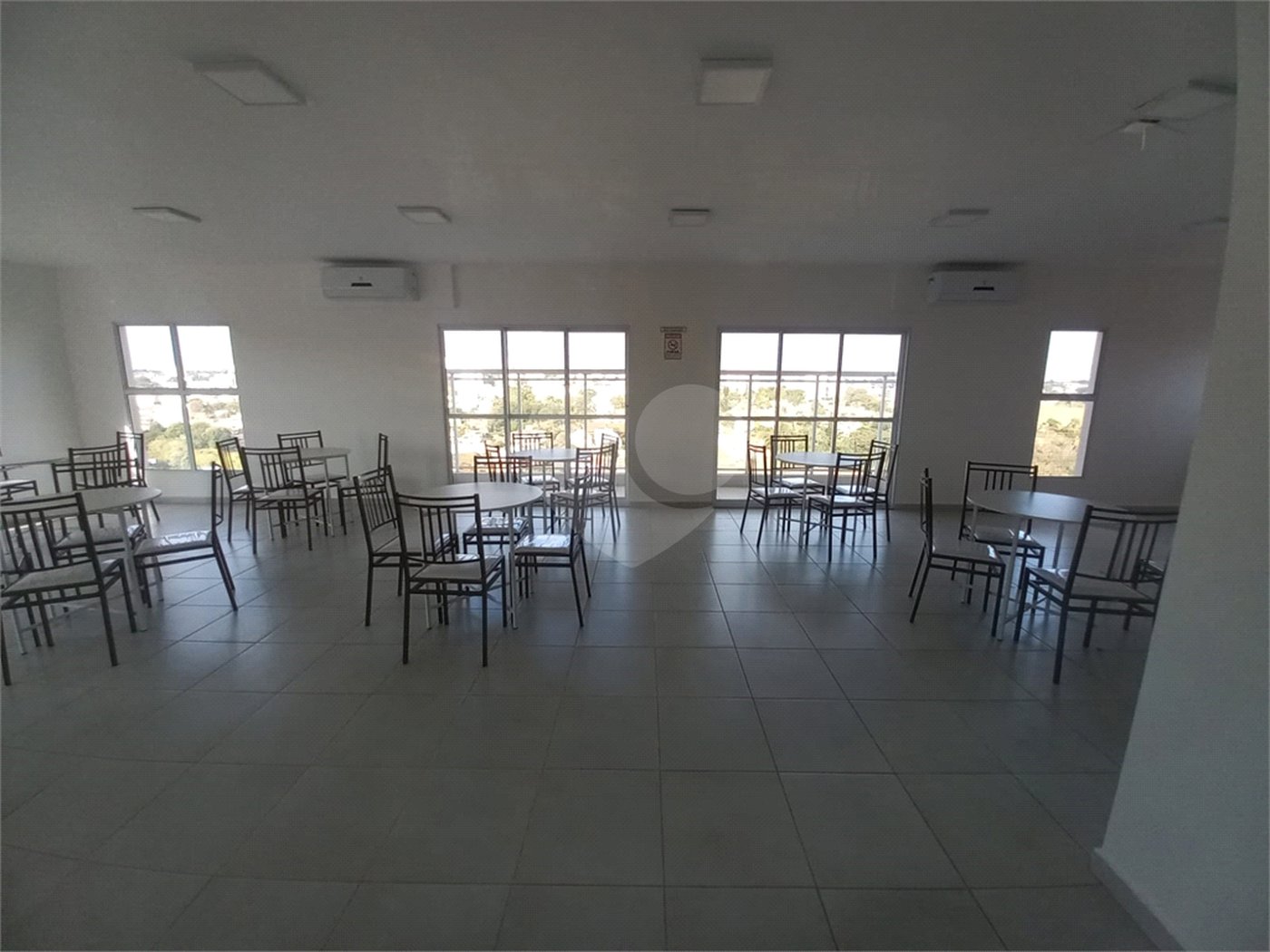 Apartamento no Condomínio Mirante Araucária.
