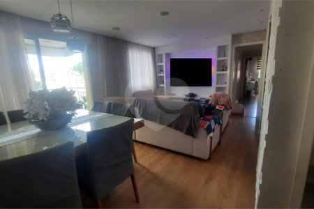 Apartamento à venda com 3 quartos, sendo 1 suíte, em Vila Santo Antônio, Guarulhos, SP