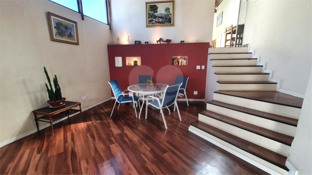 Sobrado à venda com 4 quartos, sendo 1 suíte, em Tremembé, São Paulo, SP