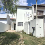 Sobrado à venda com 4 quartos, sendo 1 suíte, em Portal das Acácias, Indaiatuba, SP