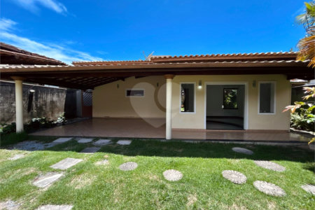 Casa à venda com 1 quarto, sendo 3 suítes,  em Outerio da Glória, Porto Seguro, BA